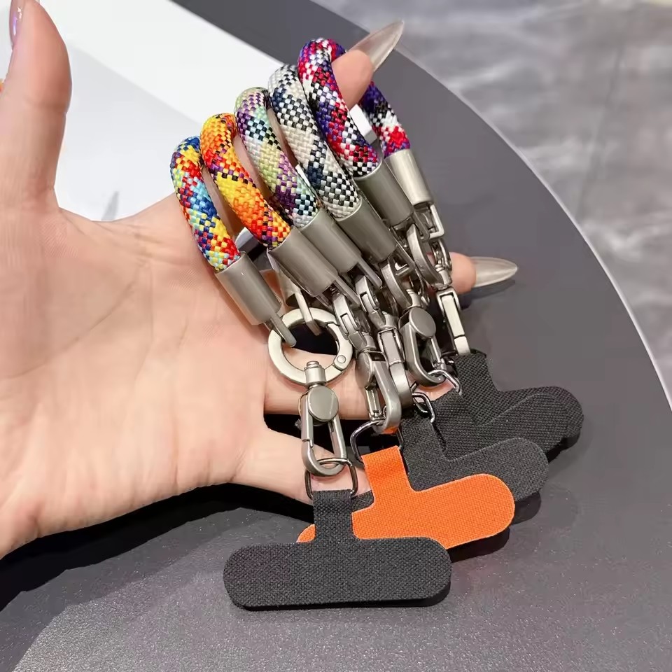 Acessórios para Celular: Placa - Phone Accessories And Gadgets avaliação e preço
